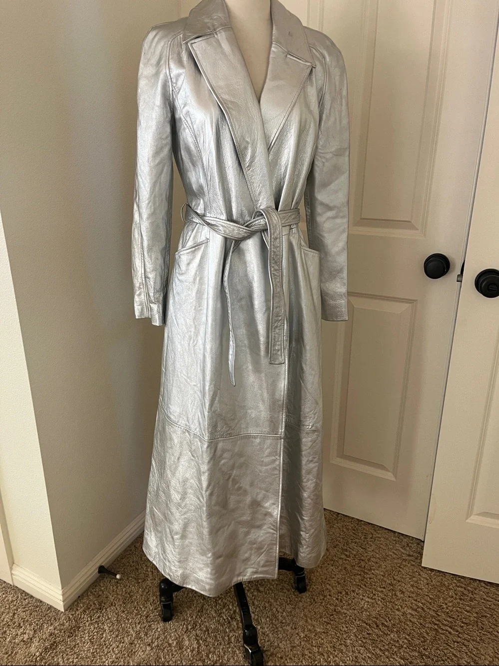 Michael Kors Silver Metallic Leather trench coat.  Size 8